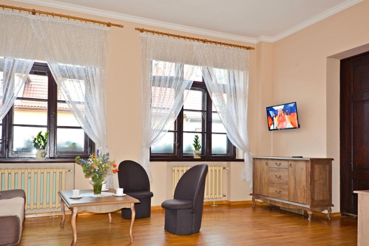 Dom Wczasowy Pod Zegarem Łeba Buitenkant foto
