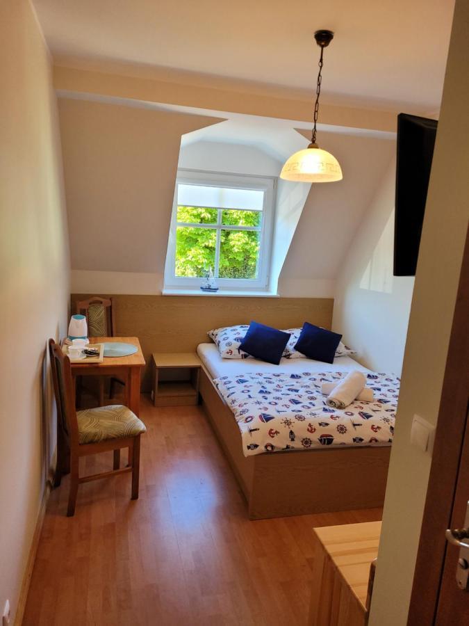 Dom Wczasowy Pod Zegarem Łeba Kamer foto